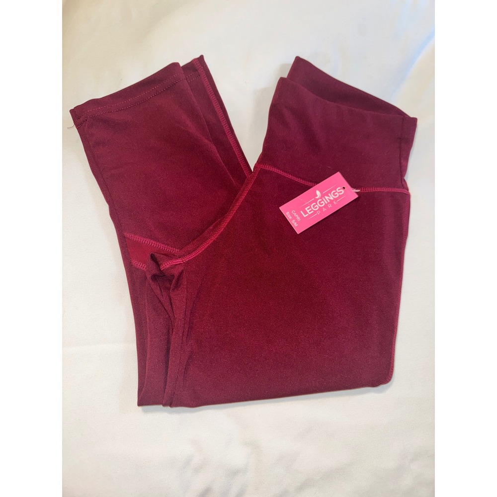 Leggings Park Women Burgundy Capri Mesh Panel Leggings AC-928BG Size S/M NWT